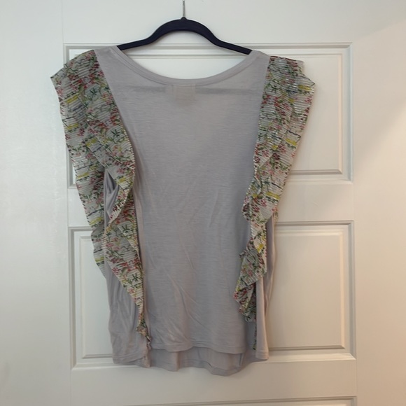 Anthropologie flutter top - Picture 2 of 4